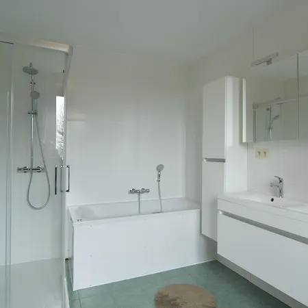 With Sauna In Sourbrodt Waimes