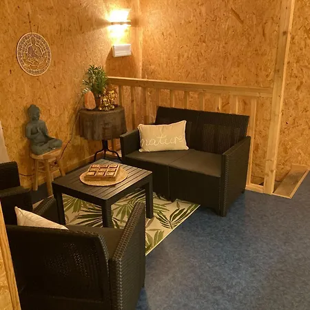 With Sauna In Sourbrodt 度假居